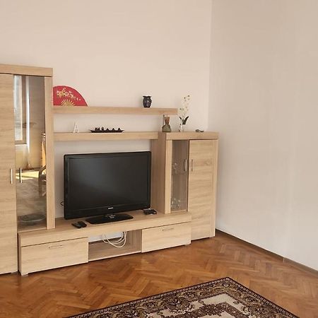 Apartamento A&L House Braşov Exterior foto